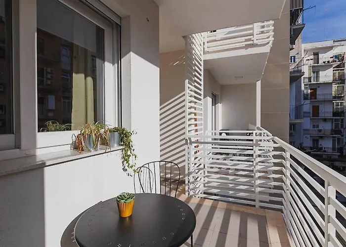 Lella Loft - Near The Center & Station Apartment *