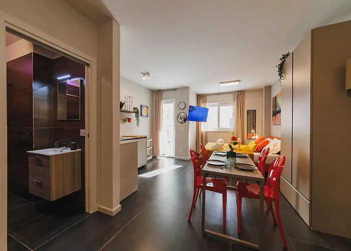 Lella Loft - Near The Center & Station Apartment *