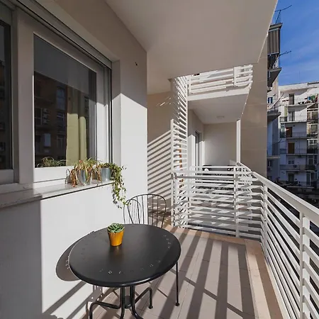 Lella Loft - Near The Center & Station Apartment *