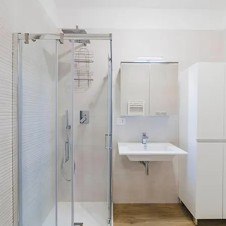 Apartment Lella Loft - Near The Center & Station