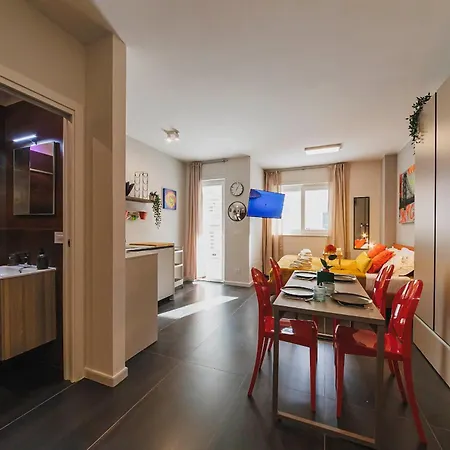 Lella Loft - Near The Center & Station Apartment *