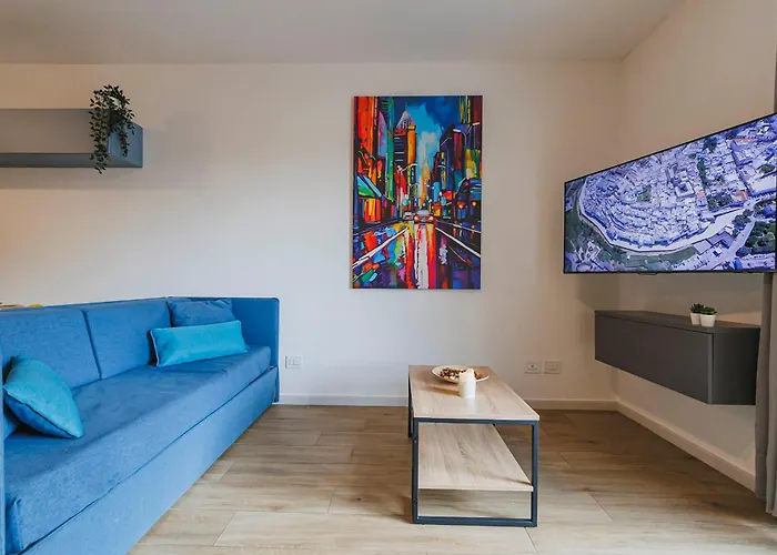 Lella Loft - Near The Center & Station Apartament *